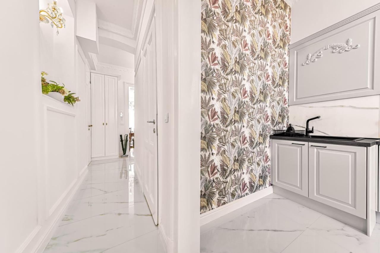 Luxury Class Apartment - 1St Floor, Large Apartment, Downtown, Newly Renovated, Fast Wifi, 4X Air Conditioning Zagreb Luaran gambar